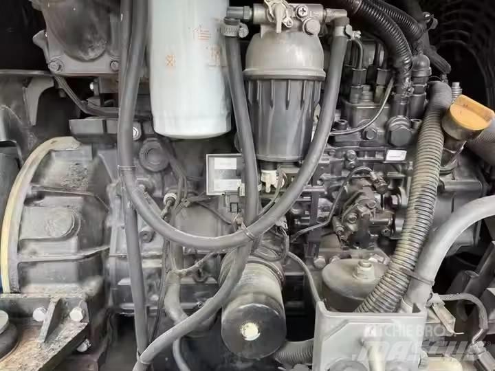 Doosan DX75 Kāpurķēžu ekskavatori