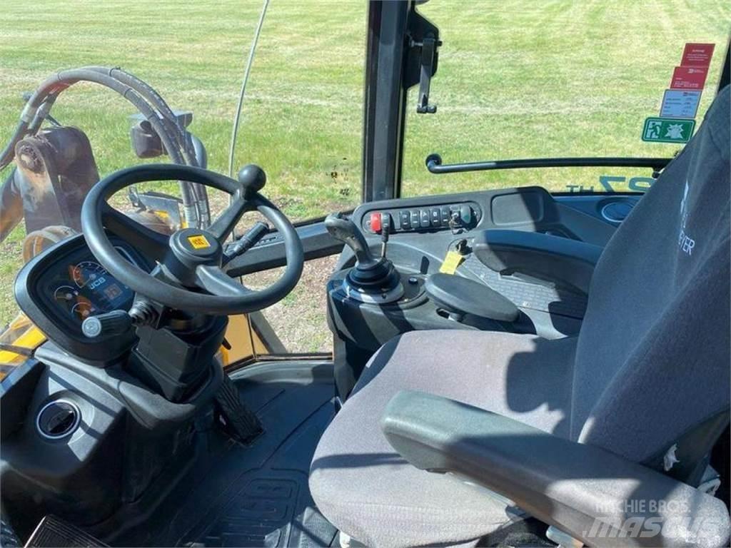 JCB 427 HT AGRI Iekrāvēji uz riteņiem