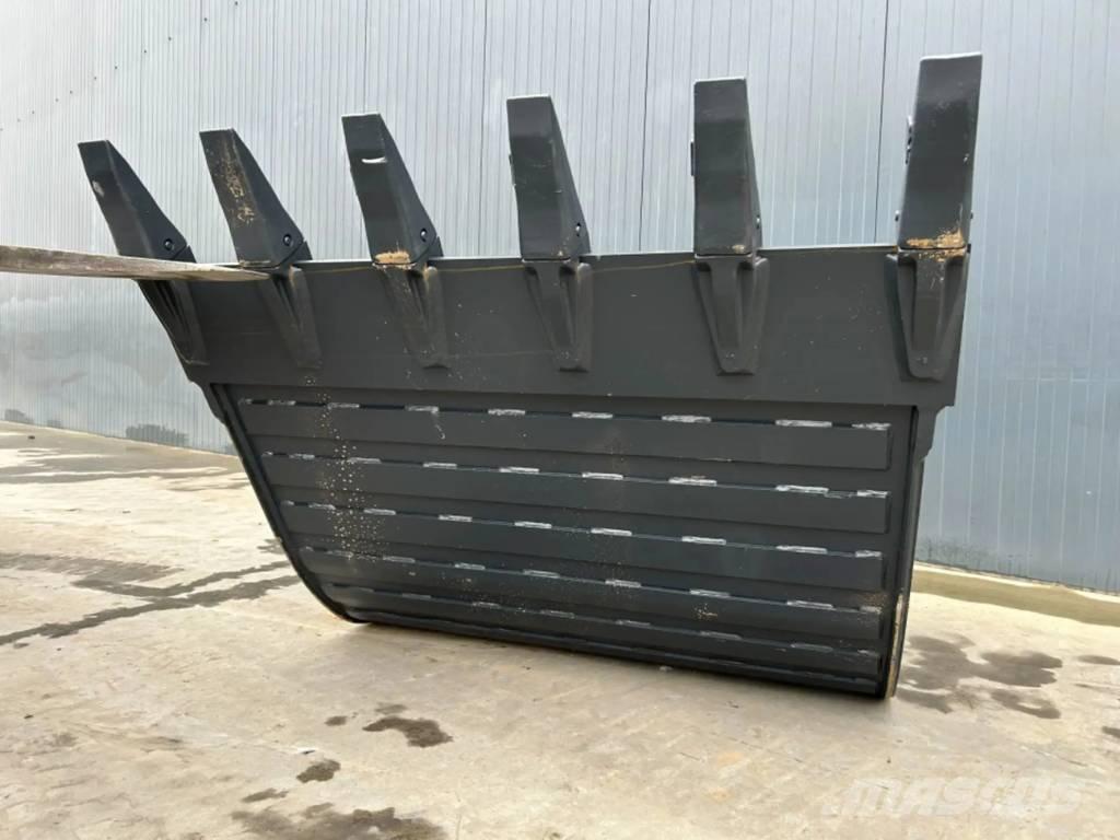 Hitachi ZX220 - 1.40m Kausi