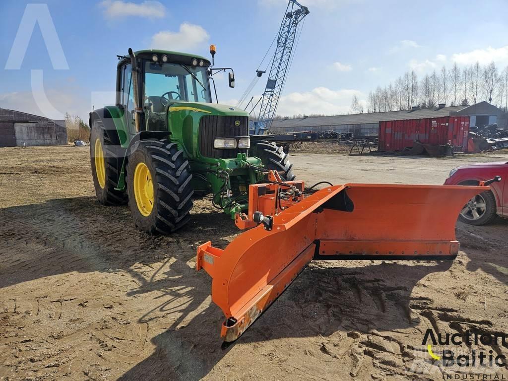 John Deere 6820 Traktori