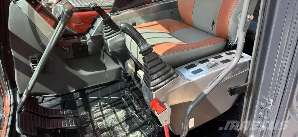 Doosan DX340 Kāpurķēžu ekskavatori