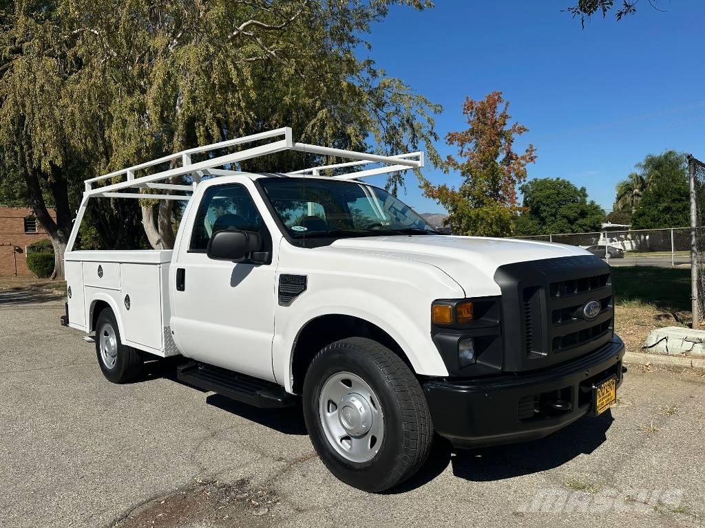 Ford F 250 SD Vieglais kravas automobilis/izkraušana no sāniem