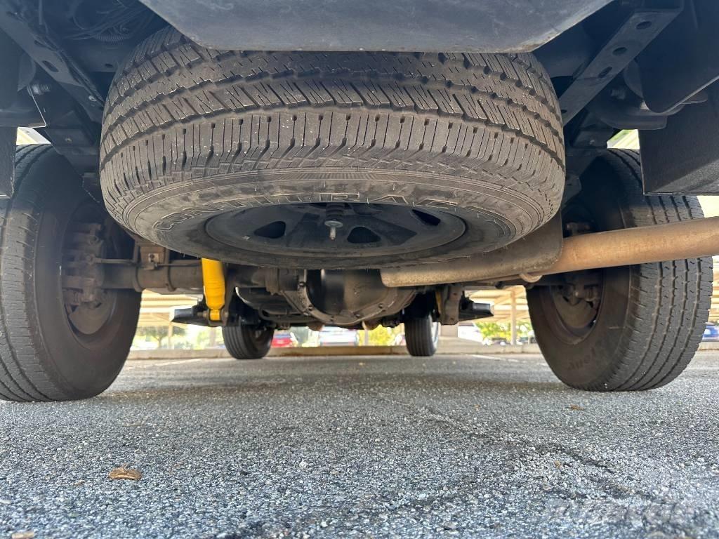 Ford F 250 SD Vieglais kravas automobilis/izkraušana no sāniem