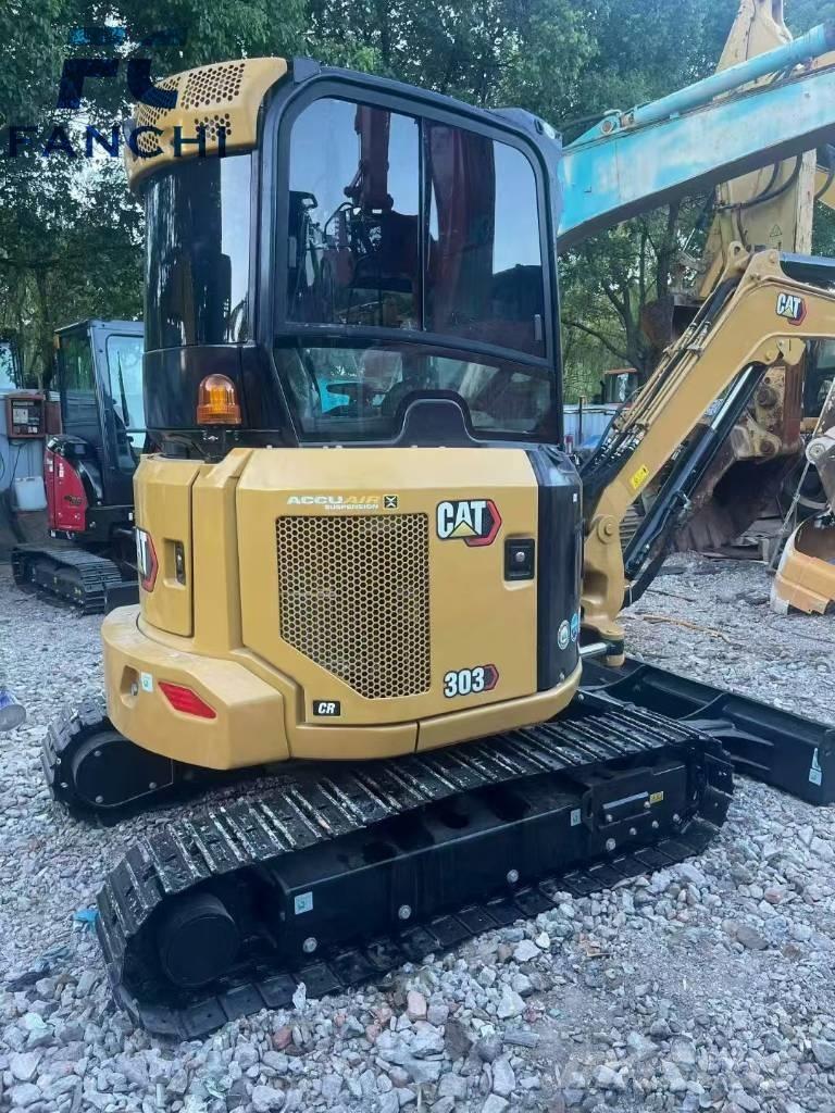 CAT 303 Kāpurķēžu ekskavatori