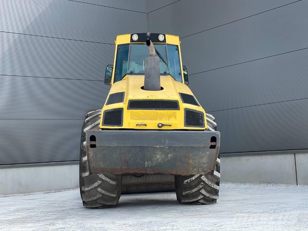 Bomag BW 213 DH-4 Vienvalča grunts veltņi