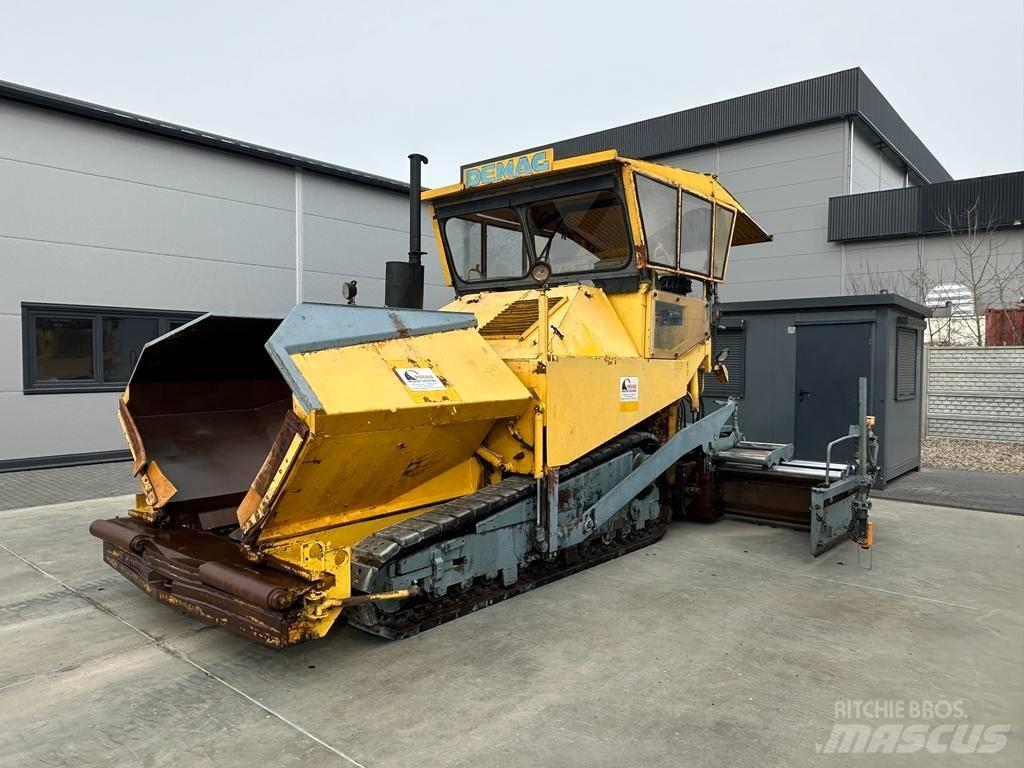 Demag DF 140 C Asfalta klājēji