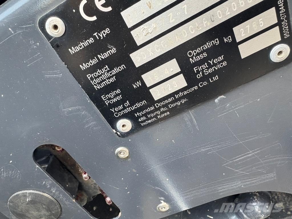 Doosan DX 27 Z Mini ekskavatori < 7 t