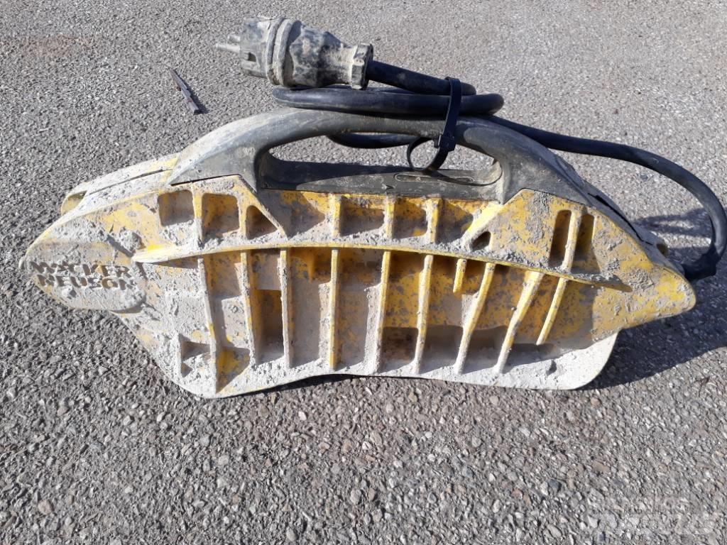 Wacker Neuson FUH20 Akmens/betona mašīnas
