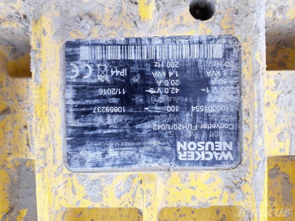 Wacker Neuson FUH20 Akmens/betona mašīnas