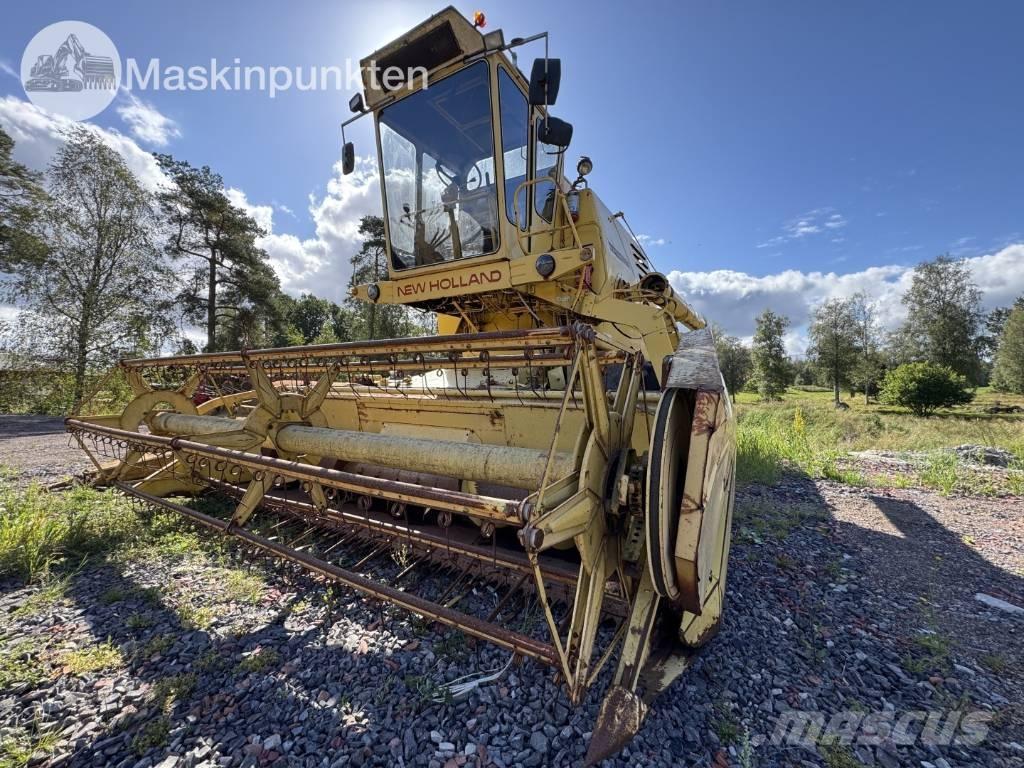 New Holland 1530 Ražas novākšanas kombaini