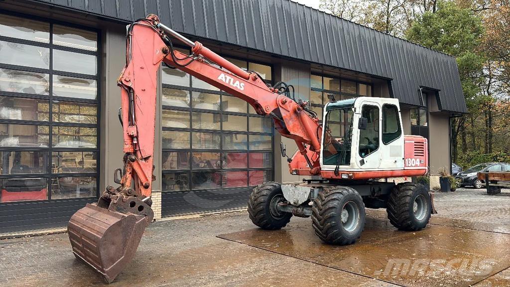 Atlas 1304 Ekskavatori uz riteņiem