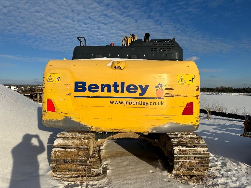 Komatsu PC 210 LC-11 Kāpurķēžu ekskavatori