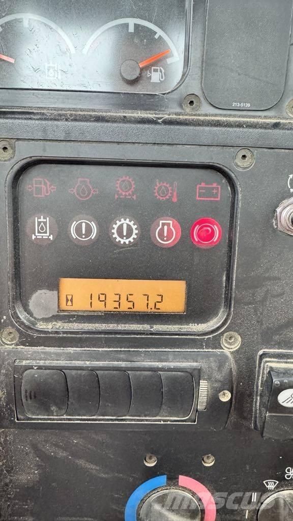 CAT D 6 N LGP Kāpurķēžu buldozeri