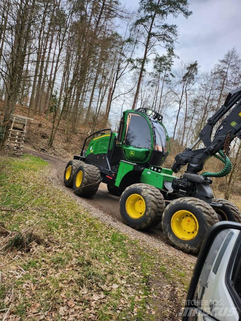 John Deere 1270 G Harvesteri