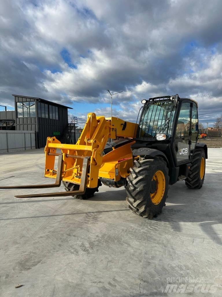 JCB 531-70 Teleskopiskie manipulatori