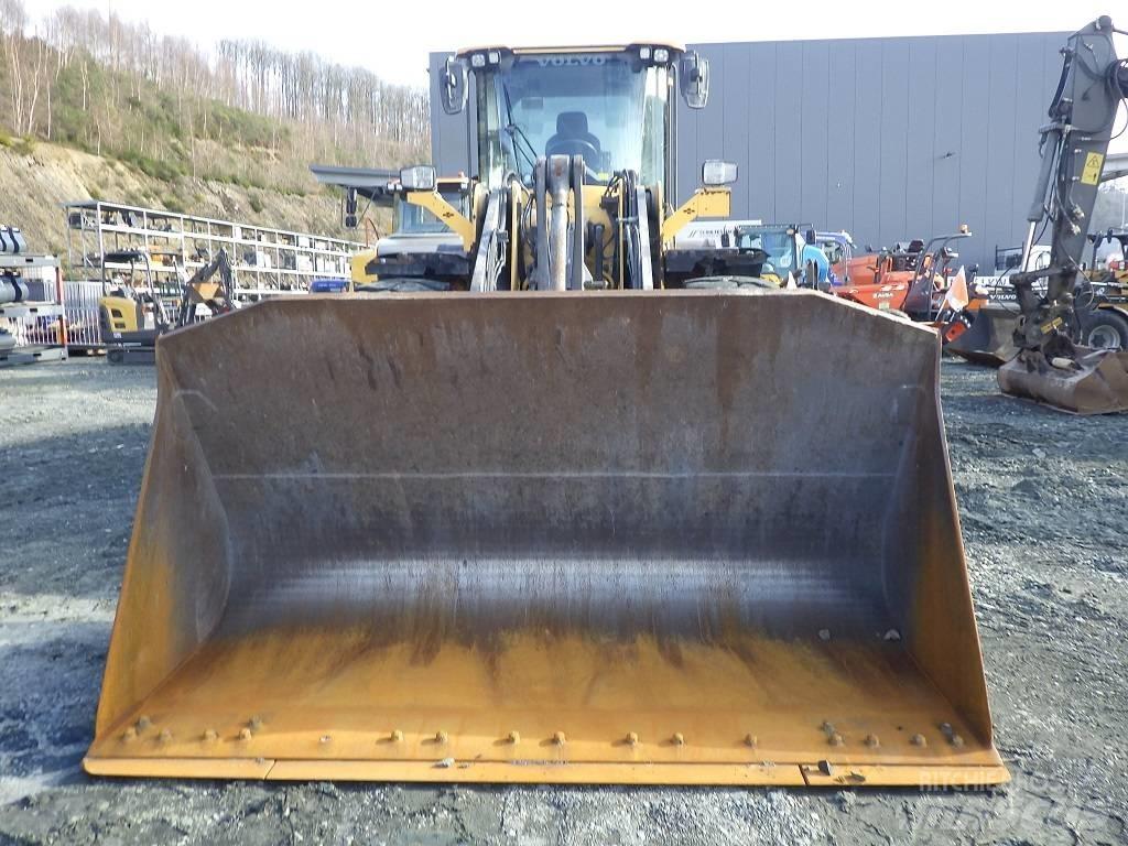 Volvo L 110 H Iekrāvēji uz riteņiem
