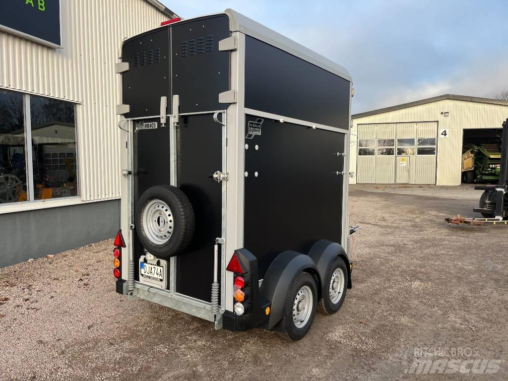 Ifor Williams HB 403 Dzīvnieku transportēšanas piekabes