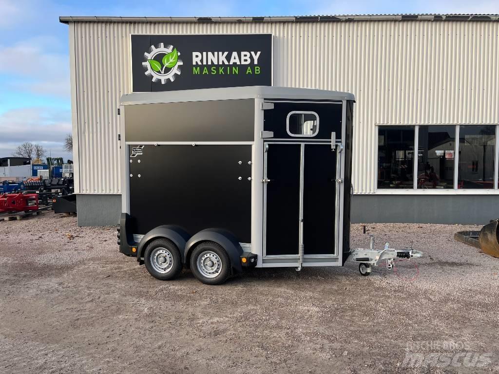 Ifor Williams HB 403 Dzīvnieku transportēšanas piekabes