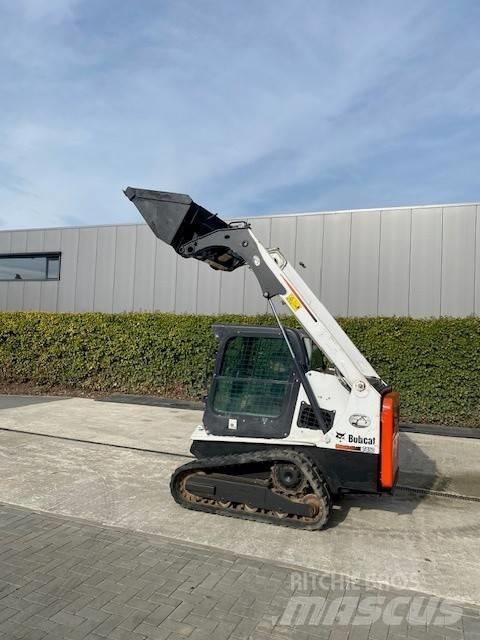 Bobcat T 450 Lietoti riteņu kompaktiekrāvēji