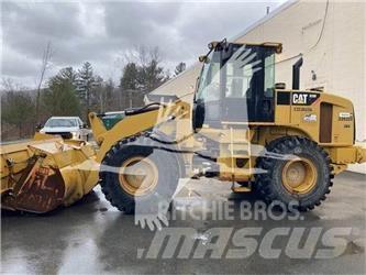 CAT 928H Iekrāvēji uz riteņiem