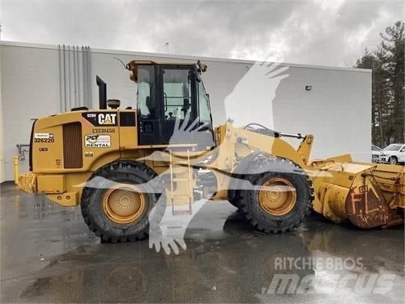 CAT 928H Iekrāvēji uz riteņiem