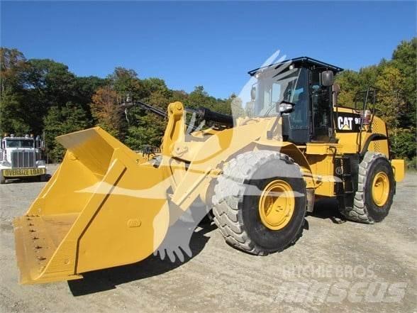 CAT 966K Iekrāvēji uz riteņiem
