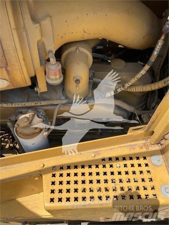 CAT D8N Kāpurķēžu buldozeri
