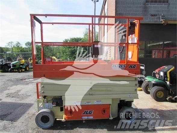 JLG 2632ES Šķerveida pacēlāji