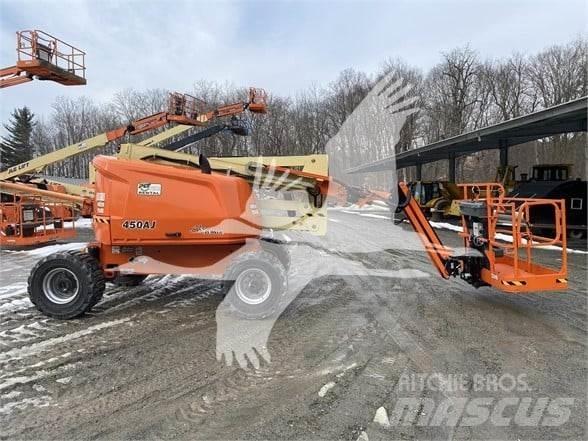 JLG 450AJ Strēles pacēlāji