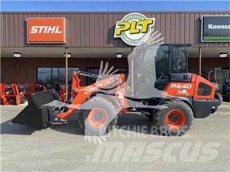 Kubota R640 Iekrāvēji uz riteņiem