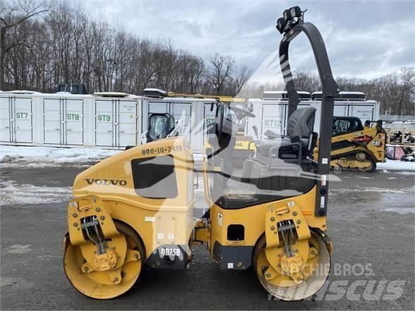 Volvo DD25B Vienvalča grunts veltņi