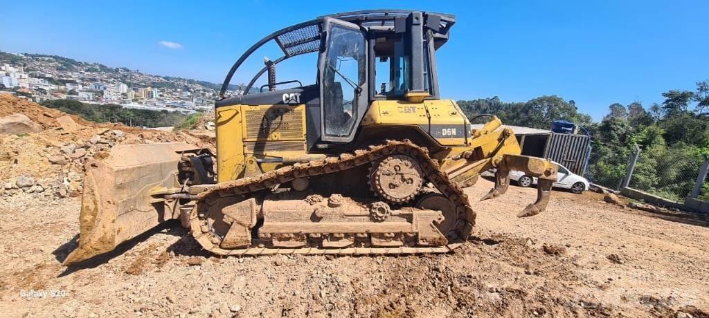CAT D 6 N Kāpurķēžu buldozeri