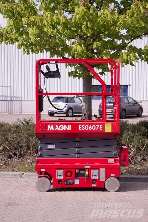Magni ES0607E Šķerveida pacēlāji