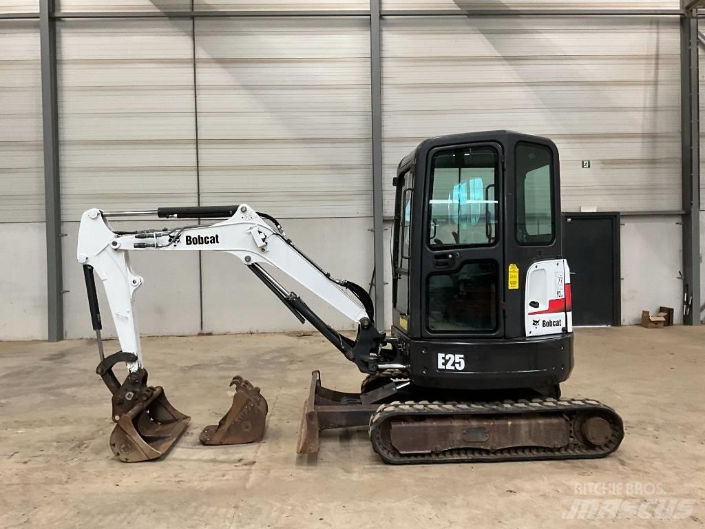 Bobcat E 25 Mini ekskavatori < 7 t