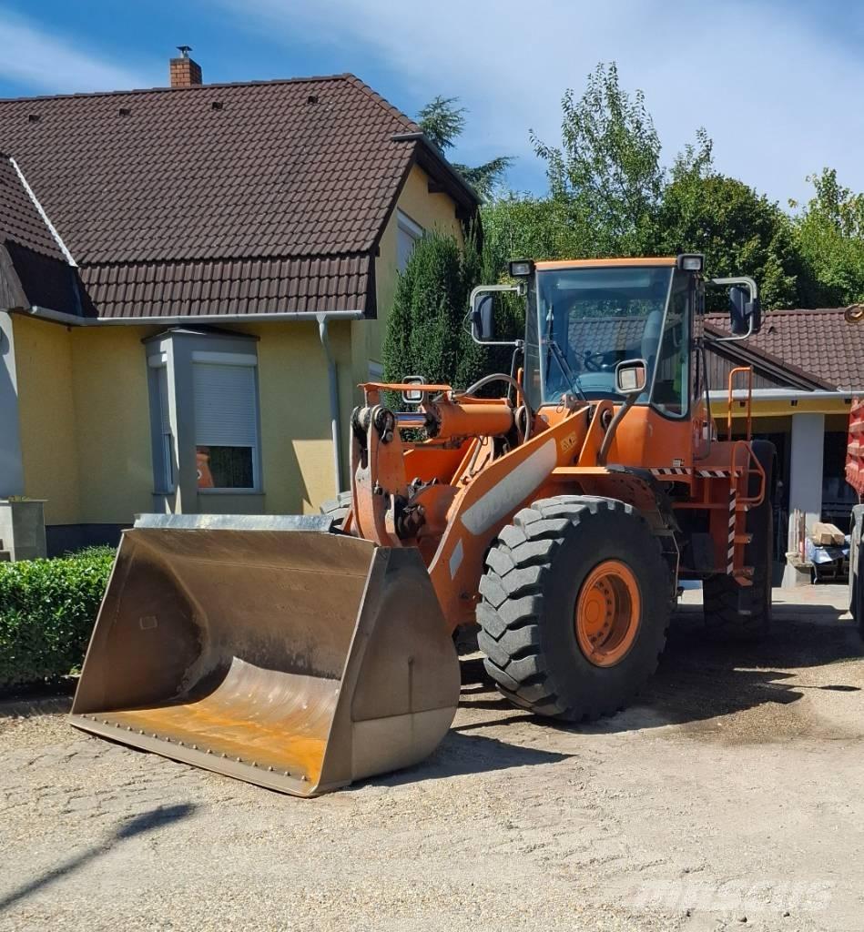 Doosan DL 350 Ekskavatori-iekrāvēji