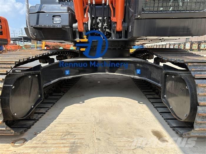 Hitachi ZX 200-3 Kāpurķēžu ekskavatori