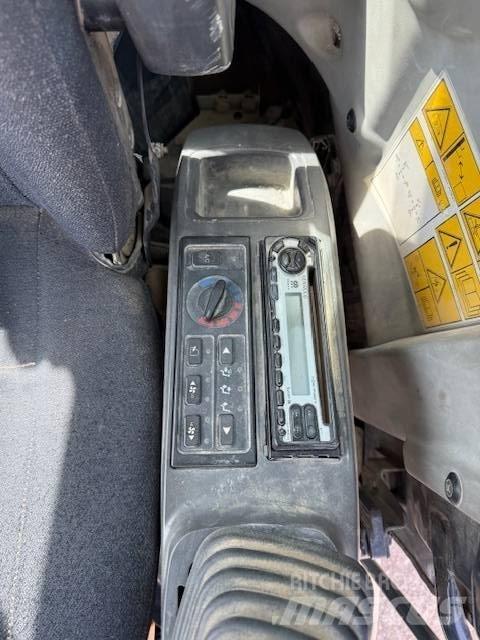 Komatsu PC 80 Vidēja lieluma ekskavatori 7 t - 12 t