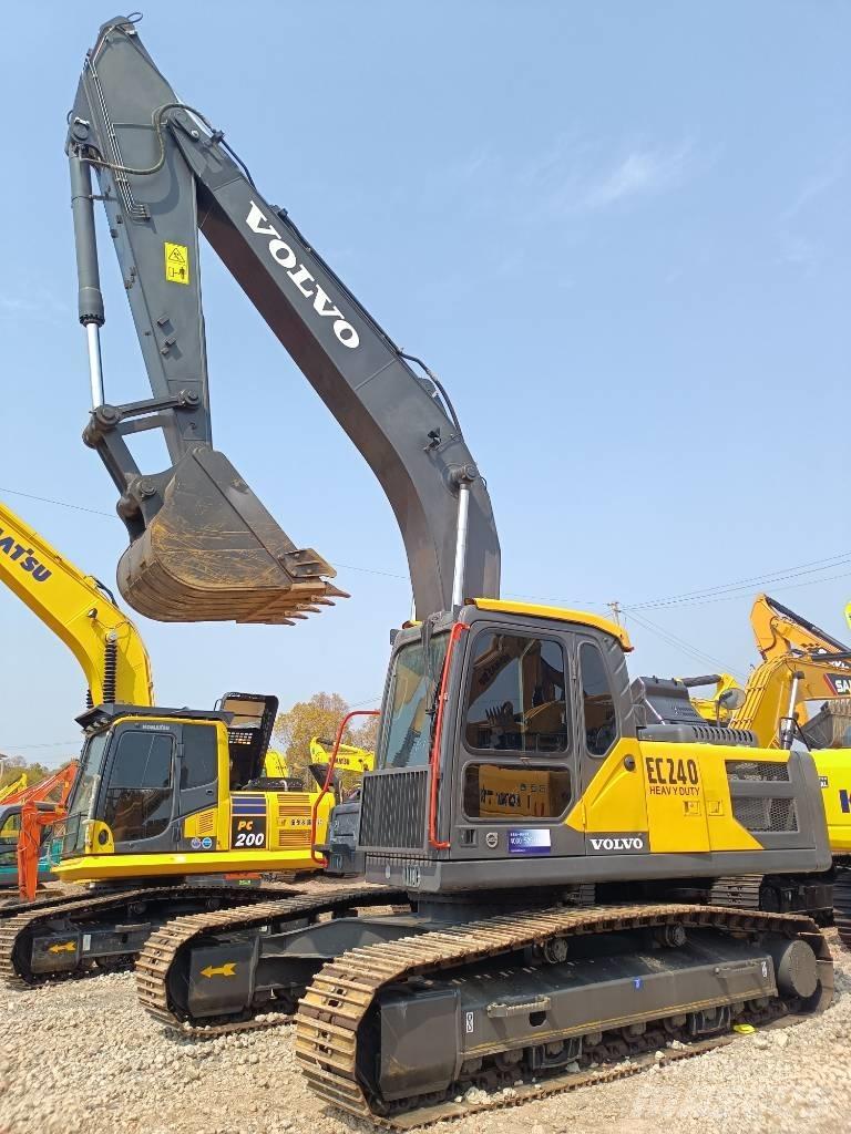 Volvo EC 240 Kāpurķēžu ekskavatori