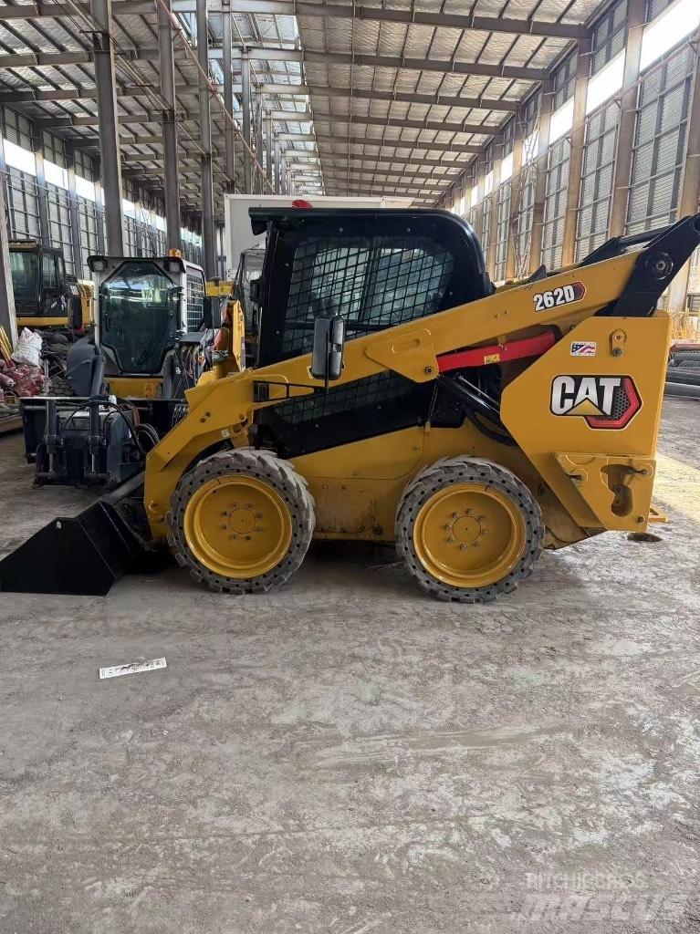 CAT 262 D Lietoti riteņu kompaktiekrāvēji