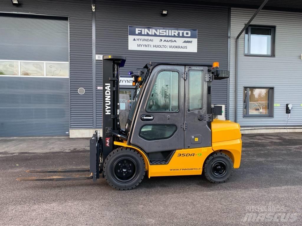 Hyundai 35DA-9 Tehnika ar dīzeļa dzinēju