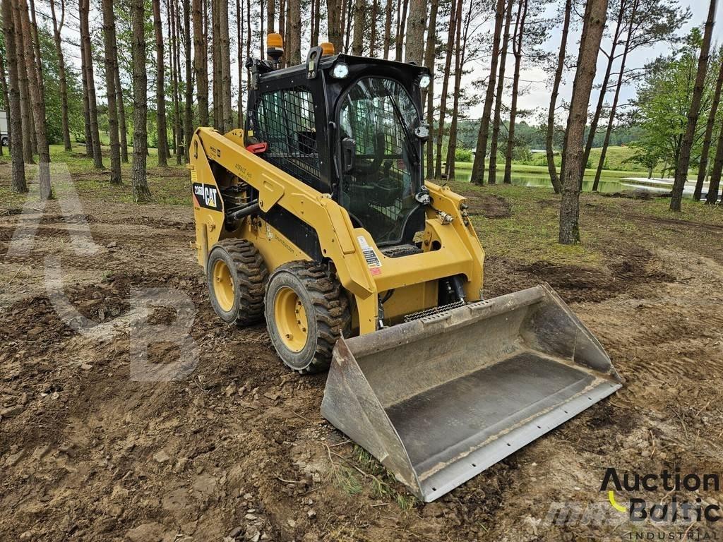 CAT 236 D Lietoti riteņu kompaktiekrāvēji