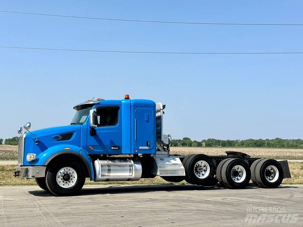 Peterbilt 567 Vilcēji