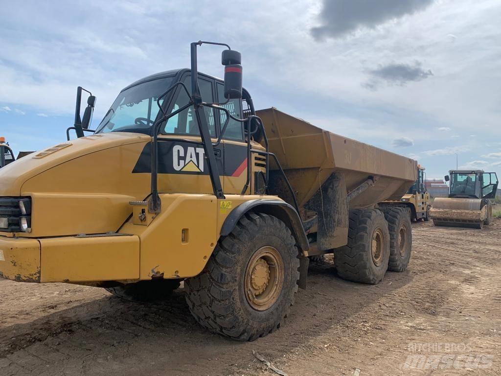 CAT 730 Artikulētie pašizgāzēji