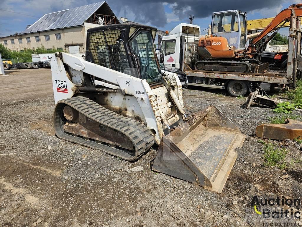 Bobcat T 250 Kāpurķēžu iekrāvēji