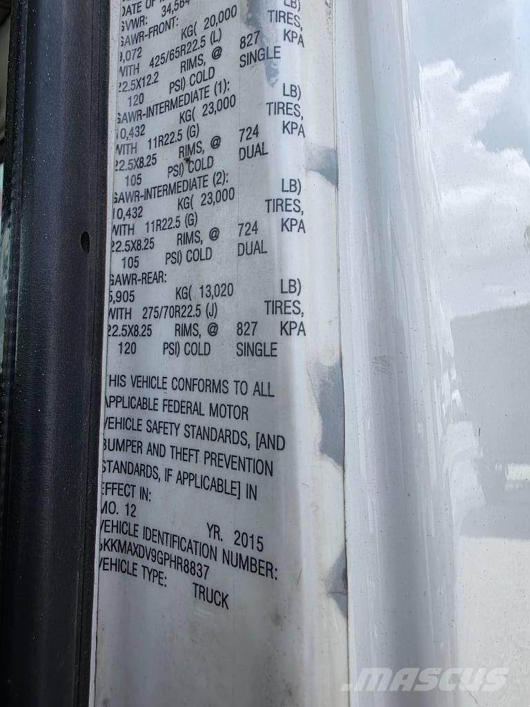 Western Star 4700 SB Vilcēji