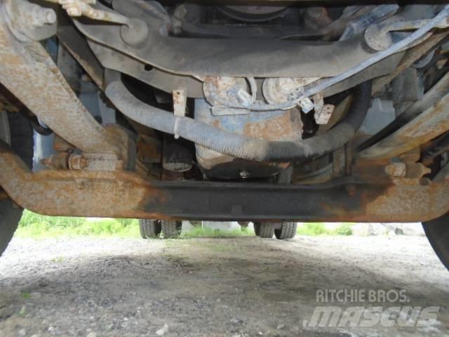 International 4300 Pašizgāzējs