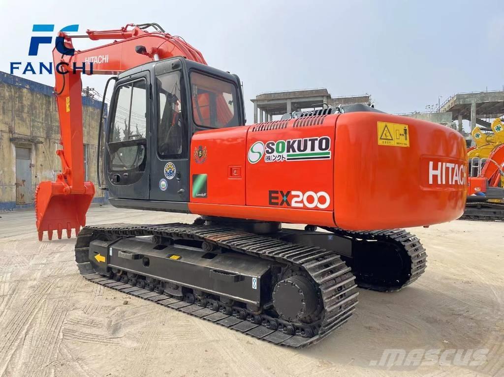 Hitachi EX 200 Kāpurķēžu ekskavatori