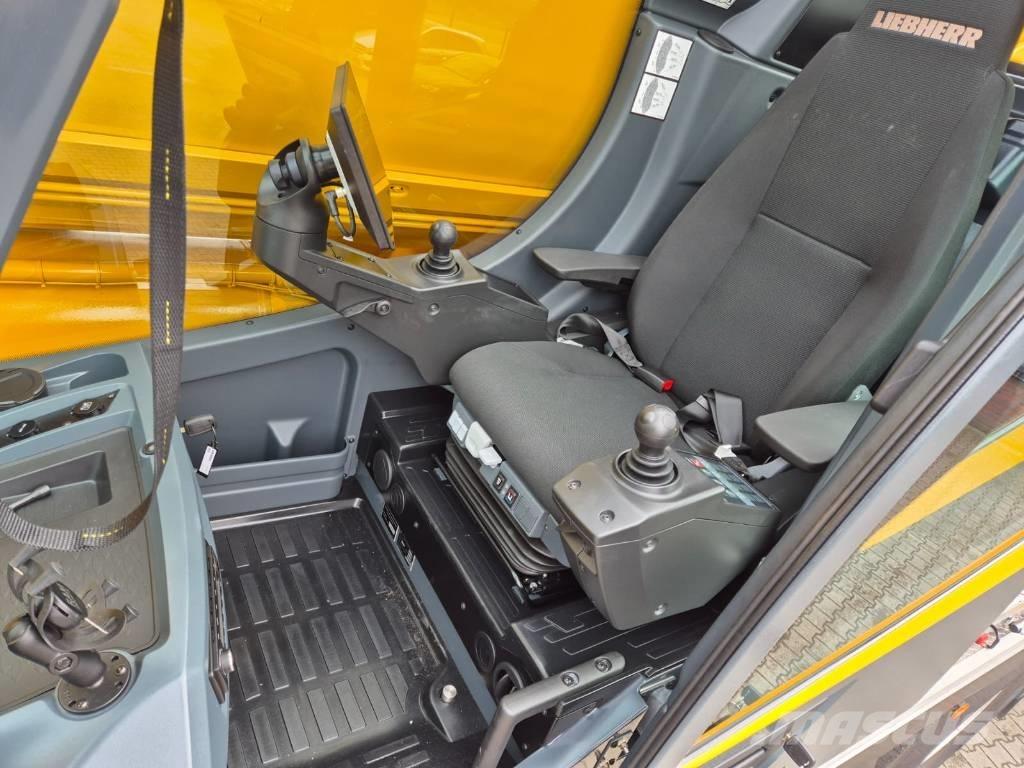 Liebherr LTM1300-6.4 Visurgājēji celtņi