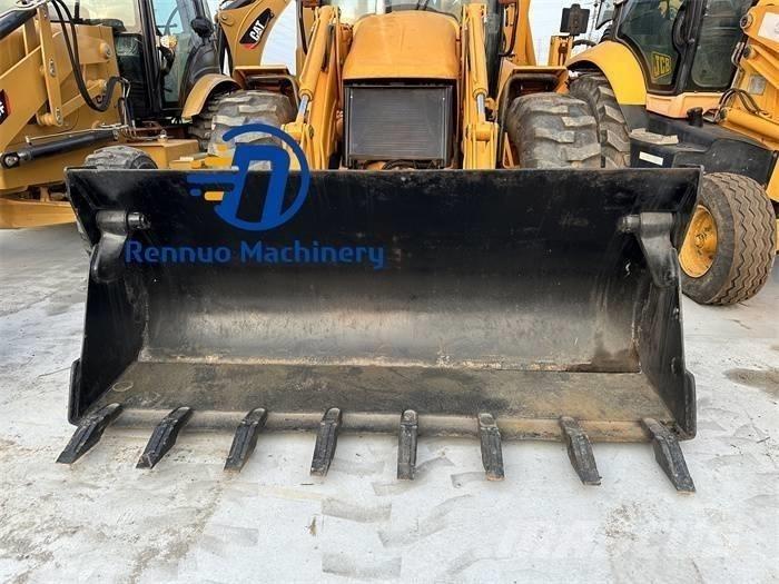 JCB 3 CX Ekskavatori-iekrāvēji