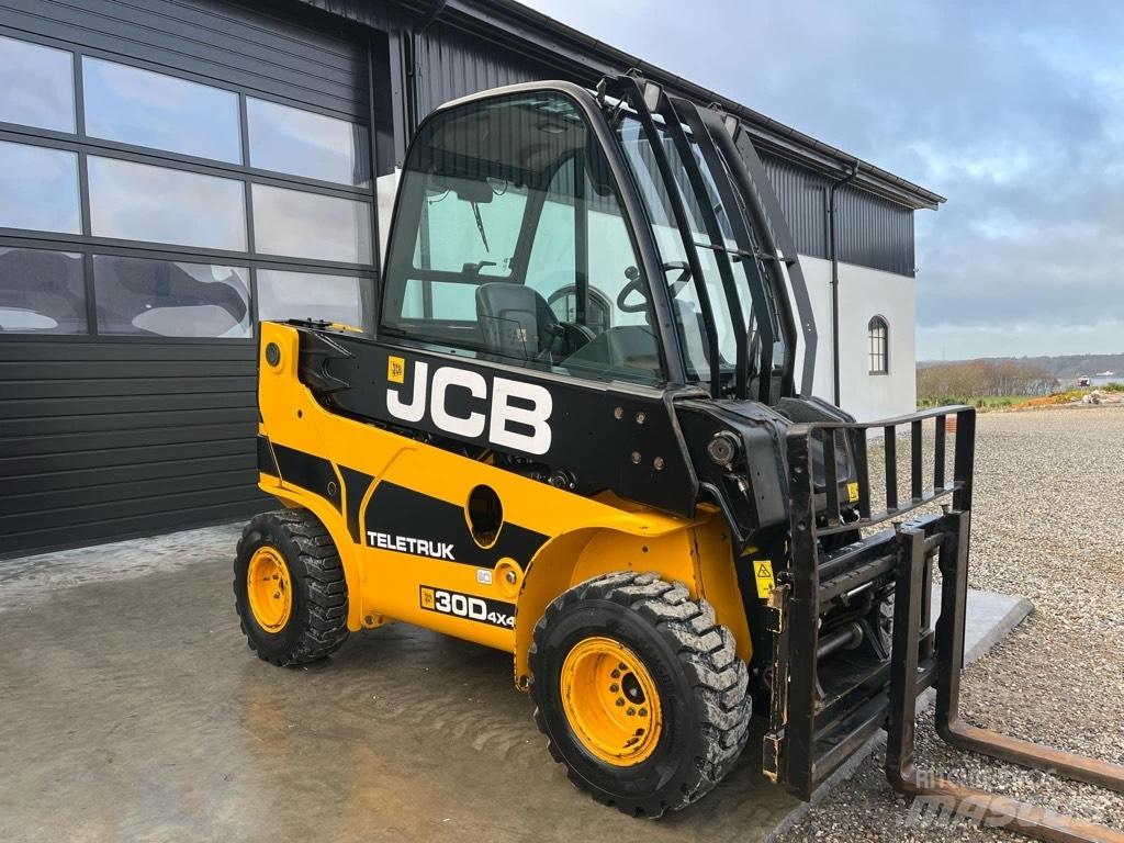 JCB TLT 30 D Teleskopiskie manipulatori